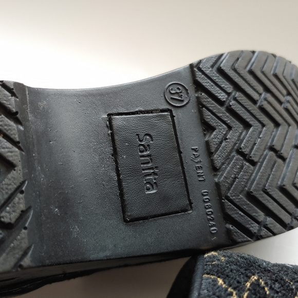 Sanita Felt Floral Tapestry Clogs - Picture 4 of 12